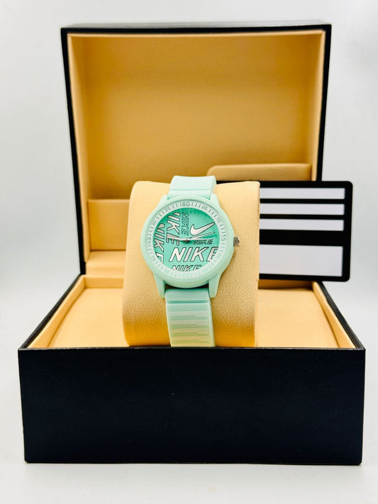Nike Kids Watch Green