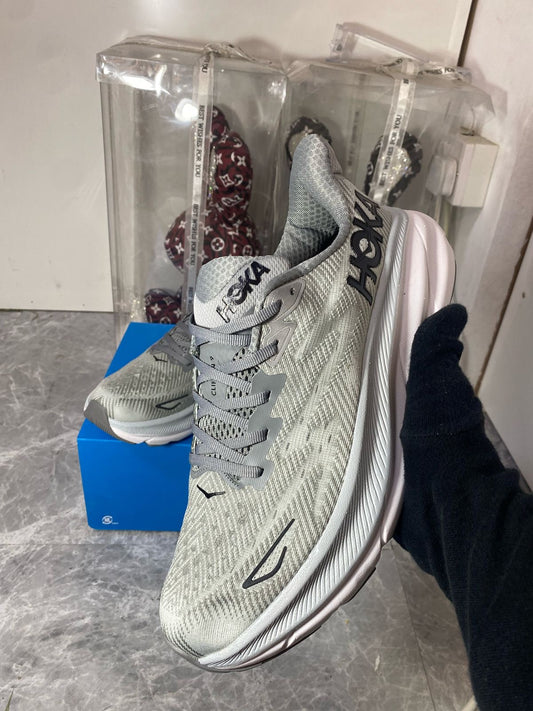 HOKA Bondi 9