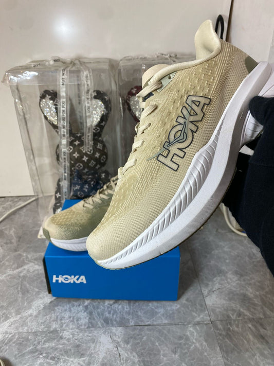 HOKA Bondi 9
