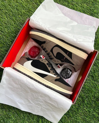 Air Jordan 1 Low Travis Scott