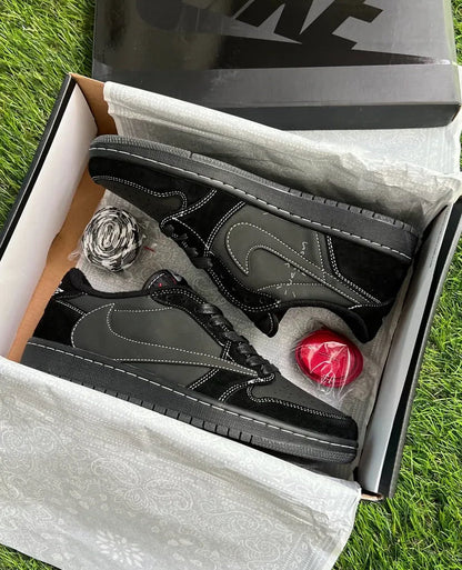 Air Jordan 1 Low Travis Scott