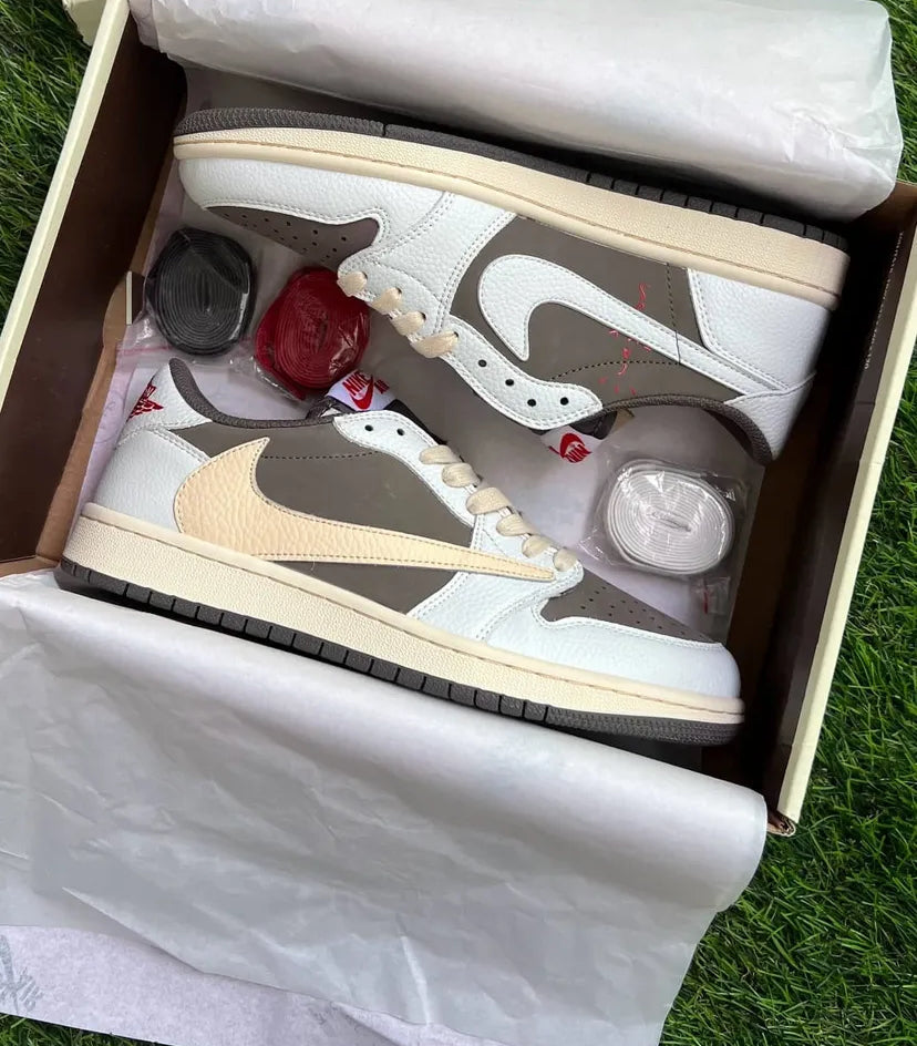 Air Jordan 1 Low Travis Scott