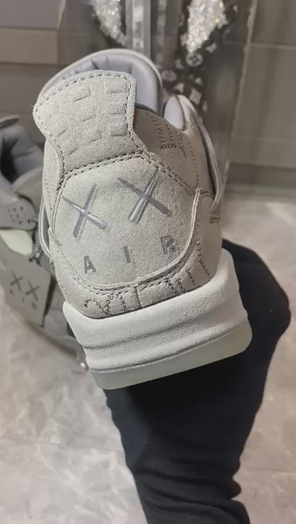 KAWS x Air Jordan 4 Retro Cool Grey & White 🐘